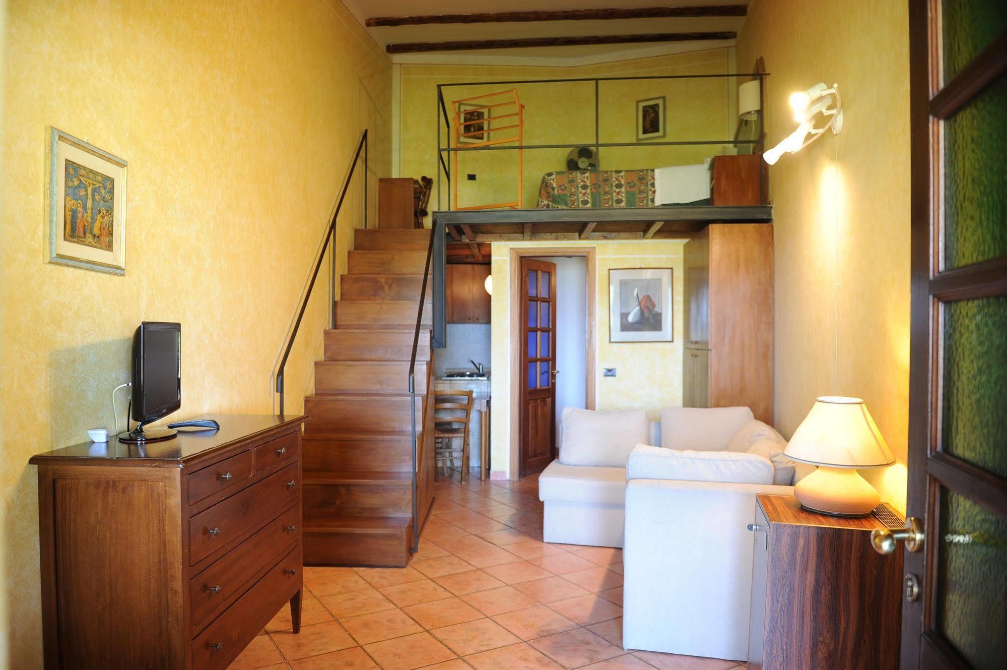 Il Poggio Dei Pettirossi Bevagna Exterior foto